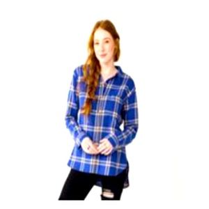 NWT Button front flannel top blue and yellow